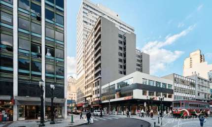 Sala comercial para alugar na Rua Ébano Pereira, 44, Centro, Curitiba, 213 m2 por R$ 3.195