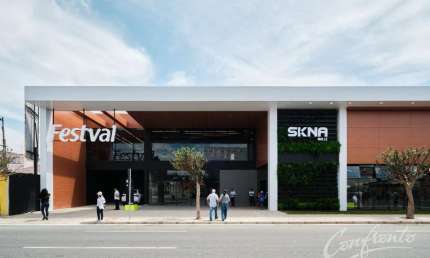 Ponto comercial para alugar na Rua Visconde do Rio Branco, 1681, Centro, São José dos Pinhais, 41 m2 por R$ 12.000