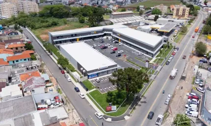 Ponto comercial para alugar na Rua Pedro Gusso, 1537, Novo Mundo, Curitiba, 321 m2 por R$ 25.680