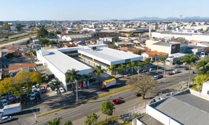 Ponto comercial para alugar na Avenida Iraí, 245, Weissópolis, Pinhais, 343 m2 por R$ 40.680