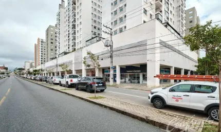 Garagem para alugar na avenida paraná, 3059, boa vista, curitiba, 250 m2 por r$ 12.500