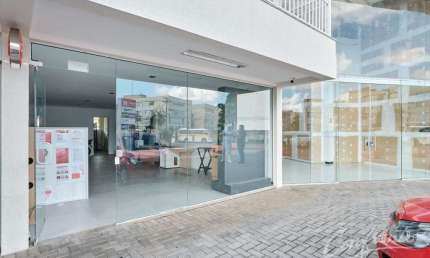 Ponto comercial com 1 sala para alugar na Rua Juvenal Carvalho, 127, Fazendinha, Curitiba, 71 m2 por R$ 7.859