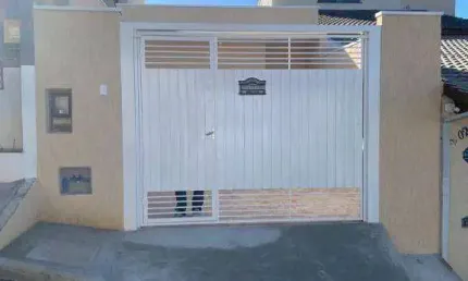 Casa com 2 dormitórios à venda, 59 m² por R$ 370.000 - Vila São Paulo - Mogi das Cruzes/SP