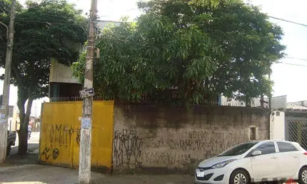 Galpão para alugar, 220 m² por R$ 7.011,25 - Vila Amorim - Suzano/SP