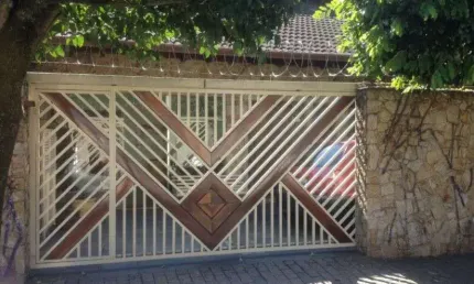 Sobrado com 3 dormitórios à venda, 260 m² por R$ 600.000,00 - Vila Amorim - Suzano/SP