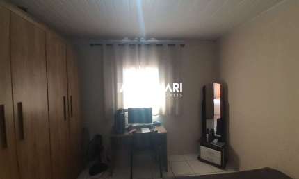Casa no Bairro JARDIM VIENENSE na cidade de  AGUDOS;