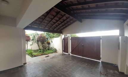 Casa comercial à venda no Centro, Agudos 