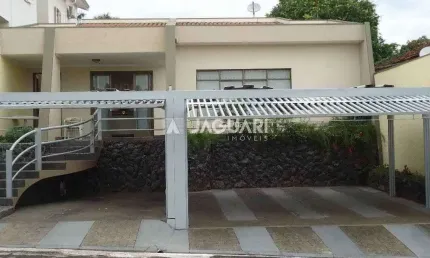 Casa comercial à venda na Avenida Benedito Otoni, Centro, Agudos