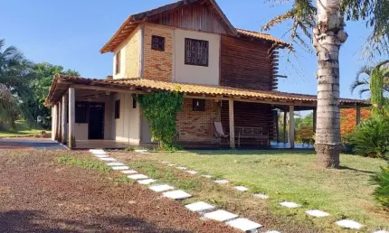 Chácara / sítio com 3 quartos à venda na Rua Doutor Vacyr Gonçalves Pereira, Estancia Favoreto, Sertanópolis