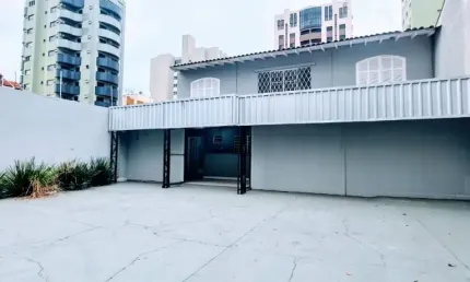Casa comercial com 16 salas à venda no Centro, Londrina 