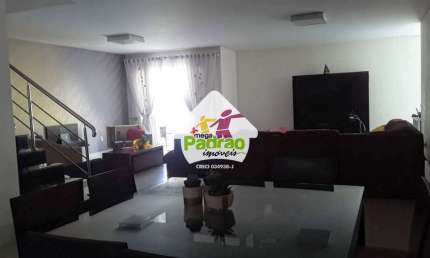 Sobrado com 5 dorms, Centro, Guarulhos - R$ 2.2 mi, Cod: 8726