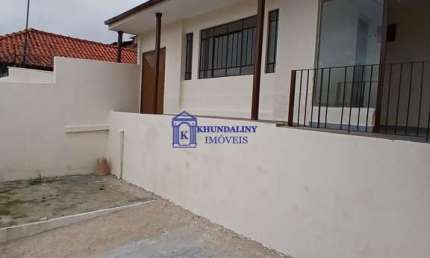 ÓTIMA CASA COM 2 DORM E 2 VAGAS COBERTAS -R$ 2.800,00