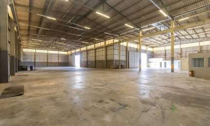 Barracão industrial à venda em Campina Grande do Sul - 1800 m² | Ref 326