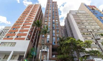 Cobertura triplex semimobiliada de 1 suíte com vista panorâmica no Batel, em Curitiba | Ref 244