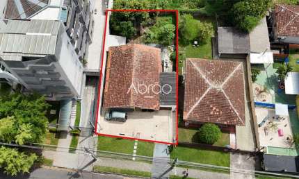 Terreno de 502 m² à venda no Bigorrilho – Alto Potencial Construtivo | Ref. 443