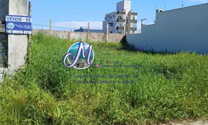 Terreno  à 800 metros do mar com 260m2  Balneário Piçarras-SC