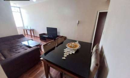 Ótimo Apartamento com 2 quartos na Av. Marechal Fontenelle.