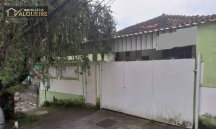Casa  na rua azaléas com 3 quartos  com suíte e amplo quintal