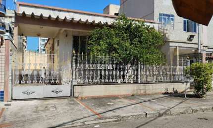 Casa com 2 dormitórios à venda, 125 m² por R$ 870.000,00 - Vila Valqueire - Rio de Janeiro/RJ