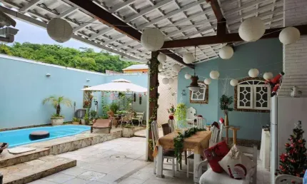 Casa à venda, 313 m² por R$ 980.000,00 - Vila Valqueire - Rio de Janeiro/RJ