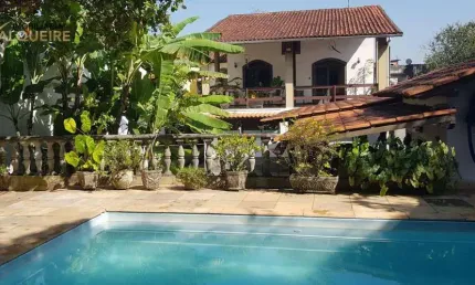 Casa com 5 dormitórios à venda, 219 m² por R$ 998.000,00 - Jardim Sulacap - Rio de Janeiro/RJ