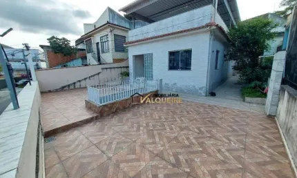 Casa com 3 dormitórios à venda, 238 m² por R$ 450.000,00 - Vila Valqueire - Rio de Janeiro/RJ