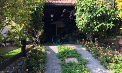Casa com 3 quartos à venda, 263 m² por R$ 1.190.000 - Pendotiba - Niterói/RJ