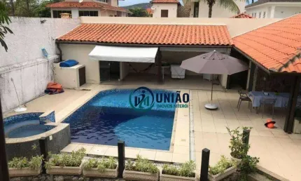Casa com 4 quartos sendo 2 suítes à venda, 361 m² por R$ 2.800.000 - Camboinhas - Niterói/RJ