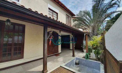 Casa duplex em pequeno condomínio, com 4 dormitórios, sendo duas suites - São Francisco - Niterói/RJ