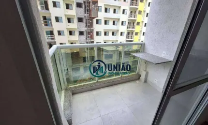 Primeira locação : Apartamento com 2 dormitórios, sendo uma suíte, uma vaga!