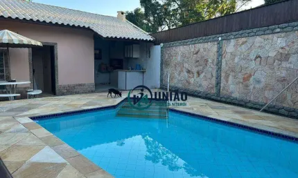 Casa com 3 dormitórios à venda, 248 m² por R$ 950.000,00 - Serra Grande - Niterói/RJ