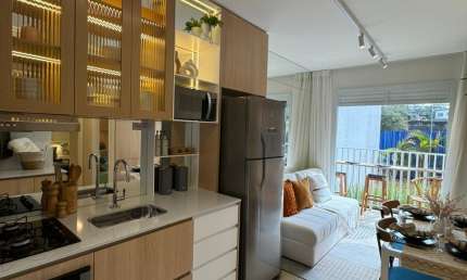APARTAMENTO 2 DORMITÓRIOS COM VARANDA NA BARRA FUNDA