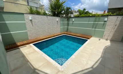 Casa em Condomínio de Luxo à venda/ 3 Suítes/ Área Gourmet/ Piscina/ Ibiti Royal