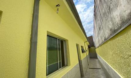 Casa térrea aconchegante/ 2 dorm./2 vagas/ Acesso Ulysses Guimarães/ Só 230 mil