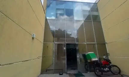 Prédio Zona Central Sorocaba com Doca/ 715 m² a.c/ 3 pavimentos/ Estacionamento