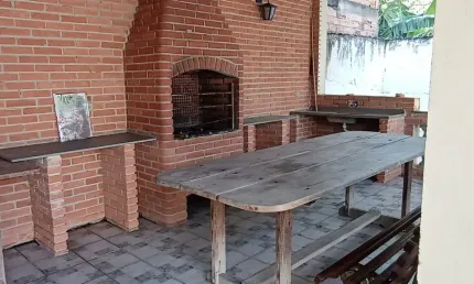 Casa com espaço gourmet e piscina/ Edícula/ Ac. Av. Paulo Emanuel de Almeida