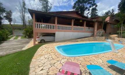 Chácara à venda em Salto de Pirapora/ 3.400 m²/ Espaço Gourmet/ Piscina/ Represa
