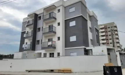 Apto térreo 53 m²/ 2 Dorm./ Sacada/ Ambientes Integrados/ Jd. Rosálea Alcoléa