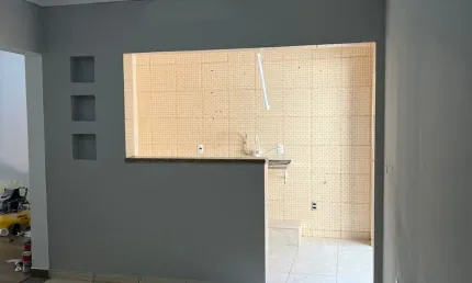 Casa assobradada com 200 m²/ 4 Dorm./ 2 Wc´s/ 2 Vagas/ Jardim São Guilherme