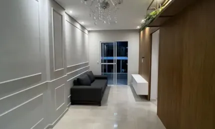 Lindo apto com 2 Dorm./ Sacada/ Vista Livre/ Planejados/ Parque Campolim