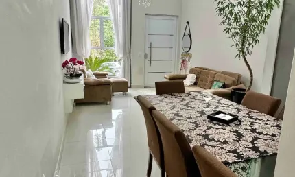 Casa mobiliada em condomínio 3 Suítes/ 5 Wc´s/ Área Gourmet/ Ac. Av. Elias Maluf