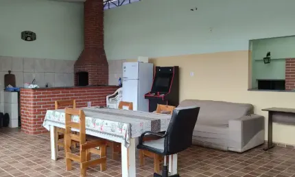 Casa assobradada/ 2 Dorm./ Suíte/ Edícula/ Área gourmet/ Ac. Av. Elias Maluf