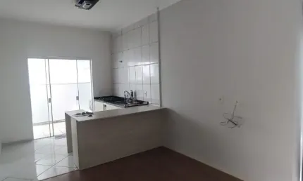 Casa térrea em condomínio/ 2 dorm./ Cozinha integrada/ Av. Elias Maluf