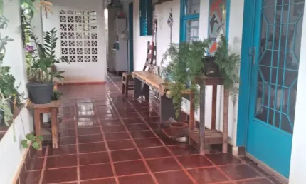 Chácara à venda/ 1.000 m²/ 3 dorm./ suíte/ varanda/ ac. rod. raposo tavares