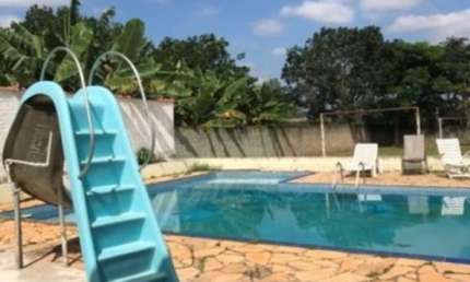 Chácara avarandada/ 3.600m²/ 4 Dorm./ Suíte/ Piscina/ Capela do Alto
