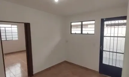 Casa térrea à venda com Edícula/ 2 Vagas/ 209 m²/ Jd. Ana Maria/ Só 320 mil