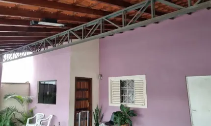 Casa com 130 m²/ 2 Dorm./ Edícula/ Central Parque/ Só R$ 325 mil