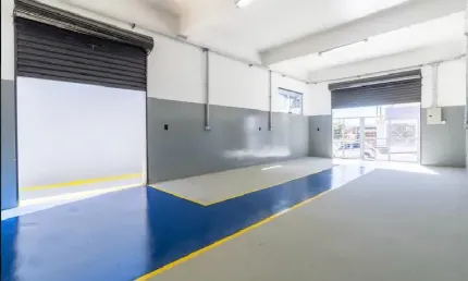 Barracão comercial com 150 m²/ sistema trifásico/ escritório/5 vagas/ votorantim