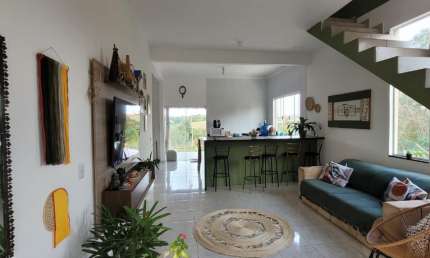 Chácara em condomínio/ 994 m²/ 7 Dorm./ Campo de futebol/ Araçoiaba da Serra