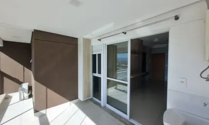 Apto modulado/ Super varanda/ Ar condicionado/ 1 suíte/ Lazer/ Pq. Campolim